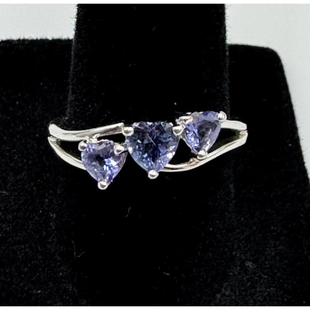 Sterling Silver 925 Tanzanite Heart 3 Stone Split Shank Past Present Future Ring